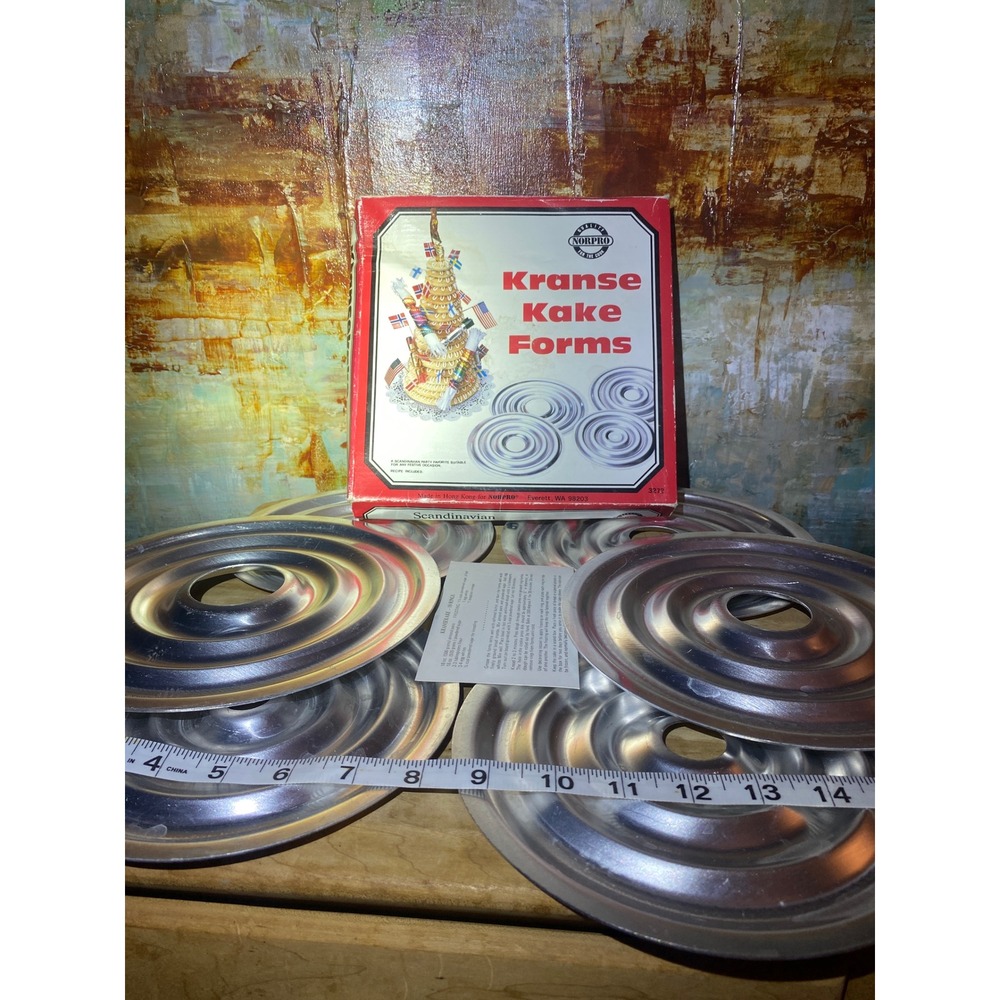 Norpro Kranse Kake Forms Vintage 18 Ring Scandinavian Wreath Cake Set 3272